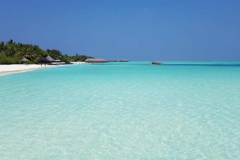 mv-beach-2101177-1024x524